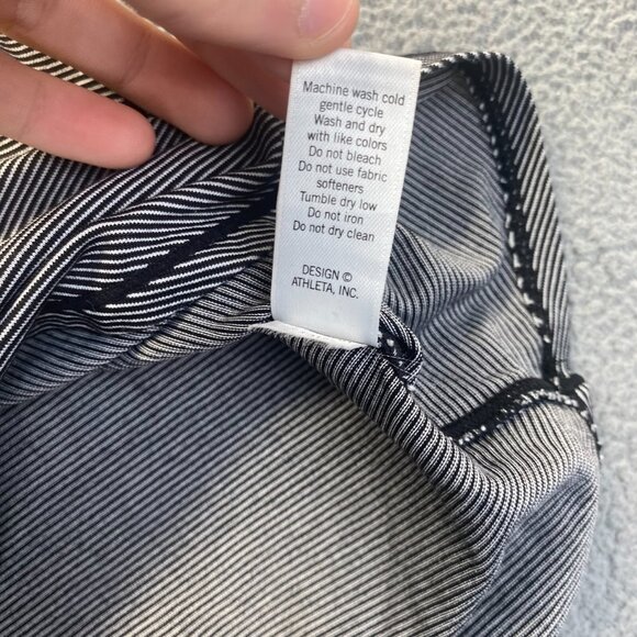 Athleta Womens Shanti Micro Stripe Tank Top Large S Tencel Black White Workout - Picture 6 of 9